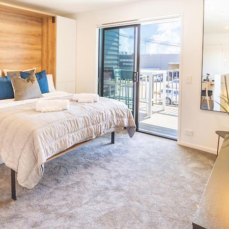 Central City Charm: Pet-Friendly Studio Christchurch Buitenkant foto