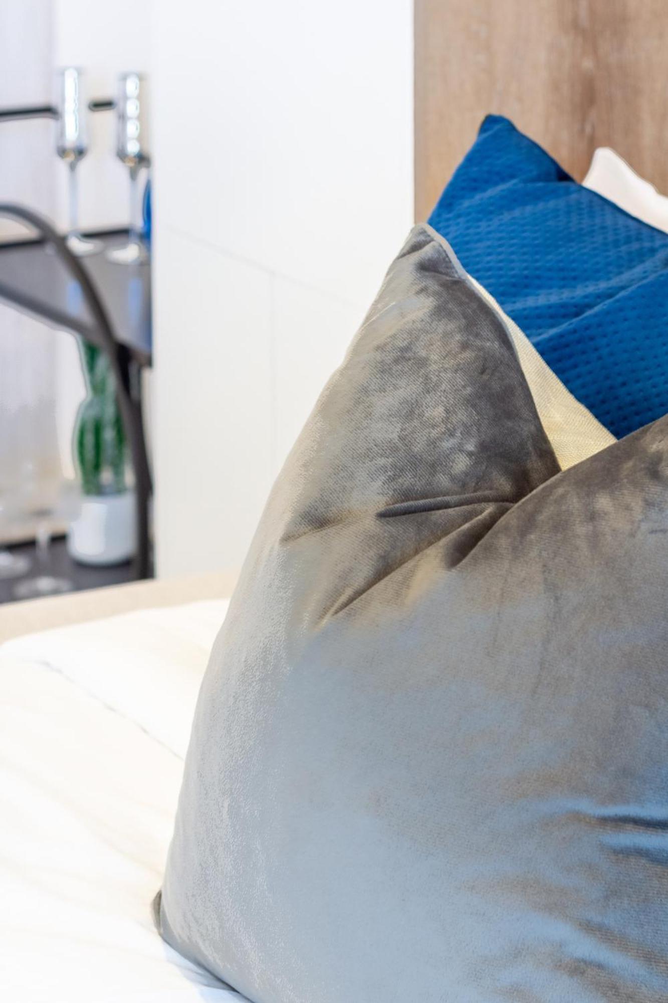 Central City Charm: Pet-Friendly Studio Christchurch Buitenkant foto