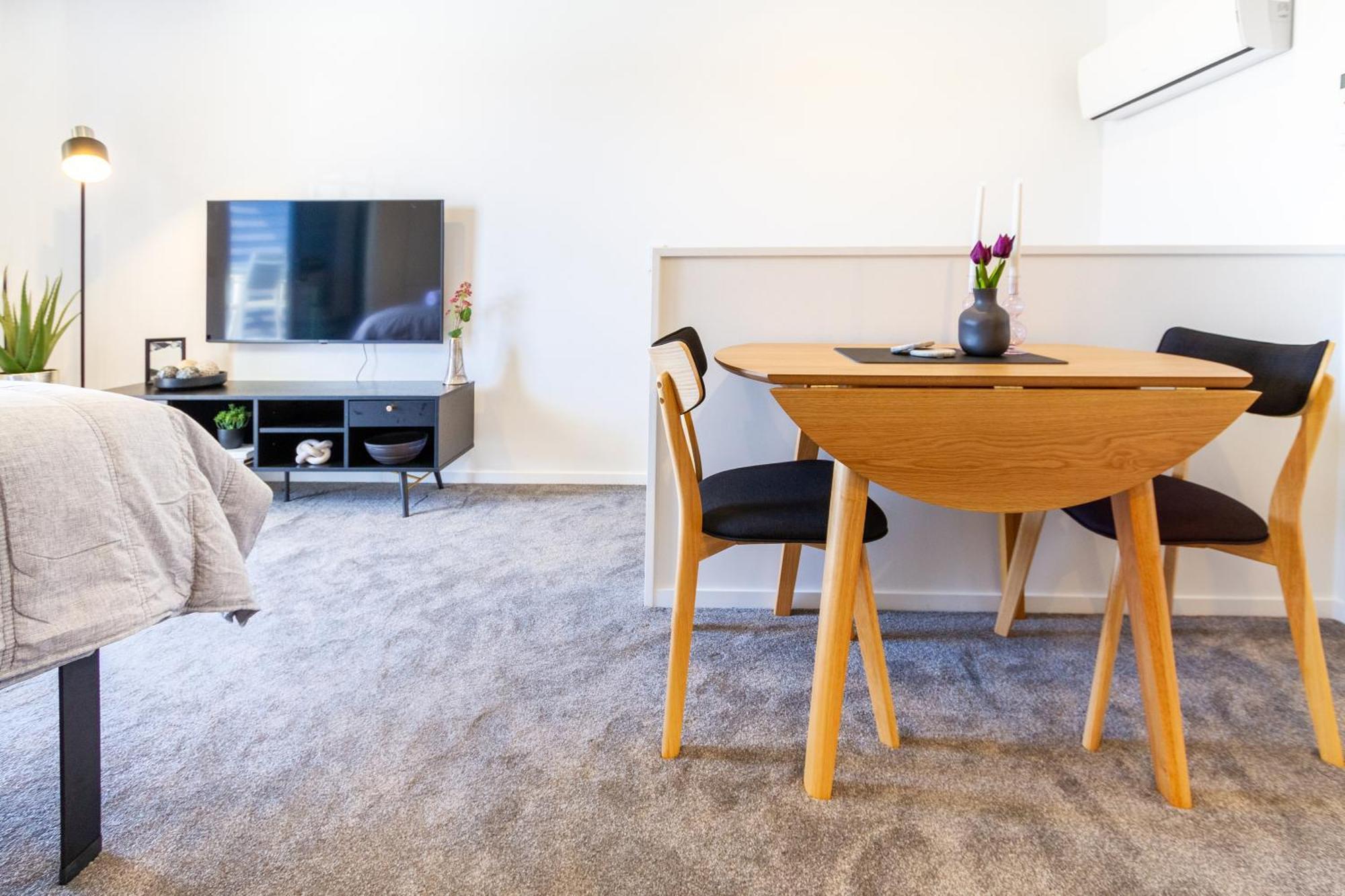 Central City Charm: Pet-Friendly Studio Christchurch Buitenkant foto