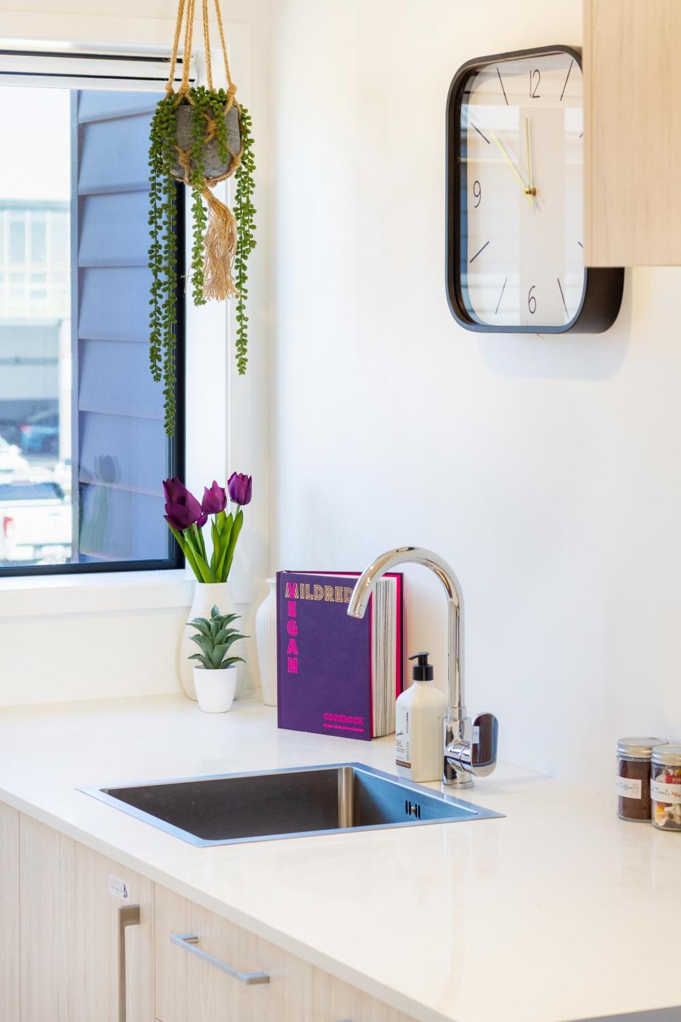 Central City Charm: Pet-Friendly Studio Christchurch Buitenkant foto