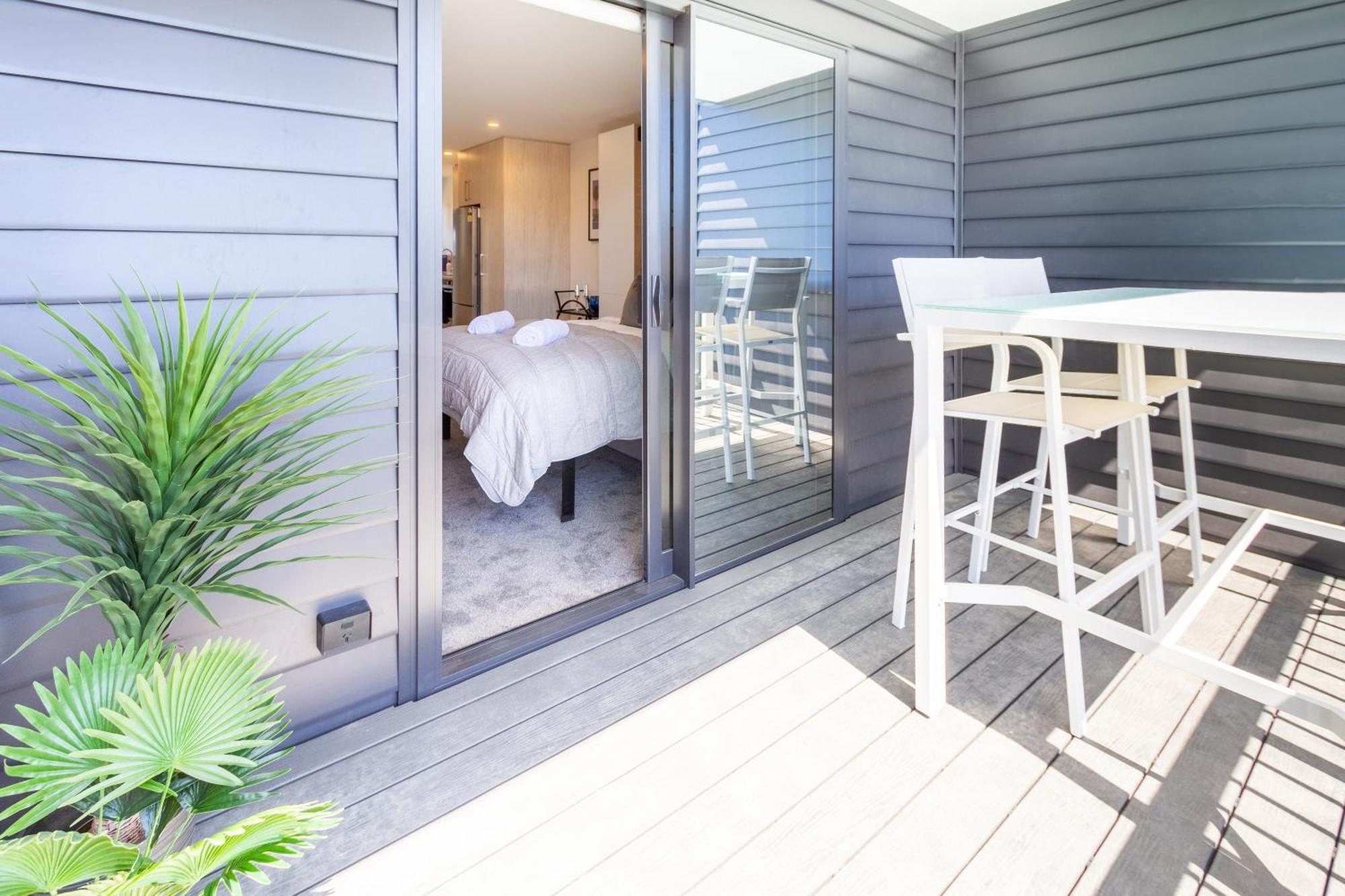 Central City Charm: Pet-Friendly Studio Christchurch Buitenkant foto